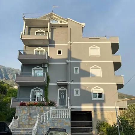 Drimadhe: Spacious And All-comfort Sea-view Appt * Dhërmi